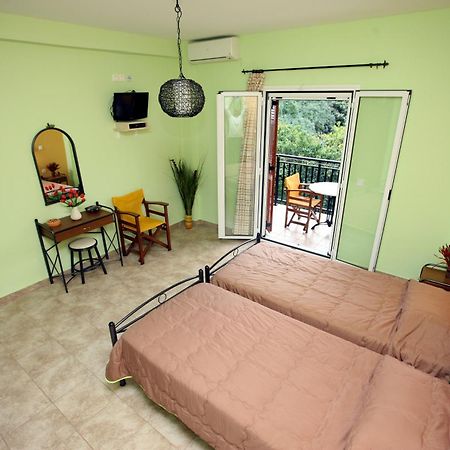 Aspa'S Apartments Dassia  Bagian luar foto