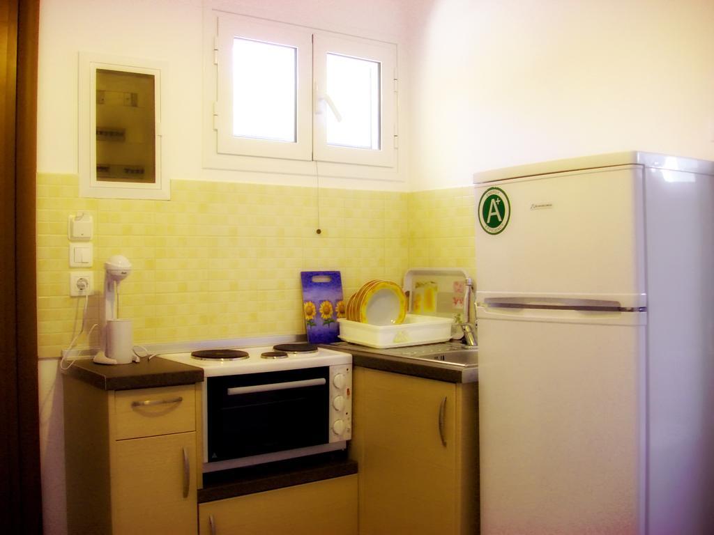 Aspa'S Apartments Dassia  Bagian luar foto