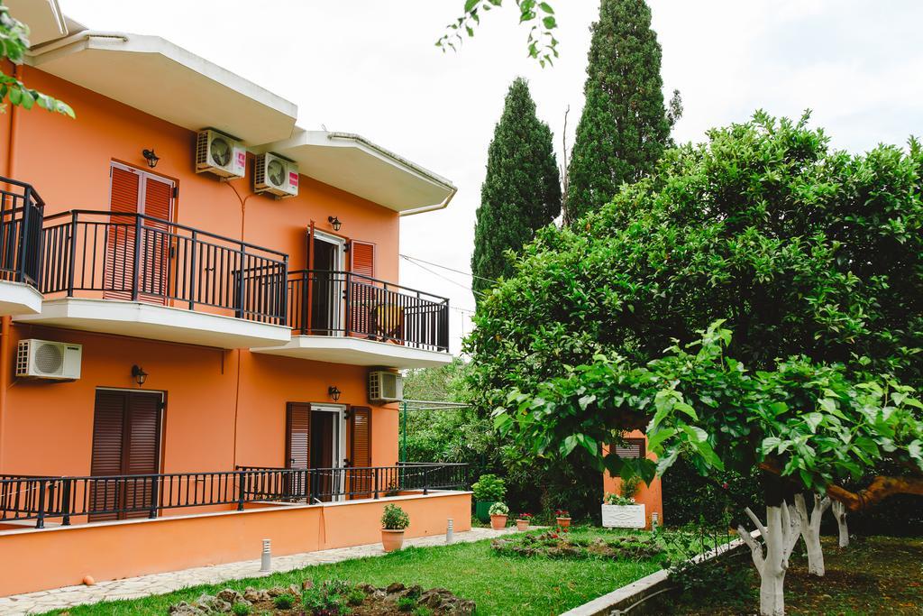 Aspa'S Apartments Dassia  Bagian luar foto